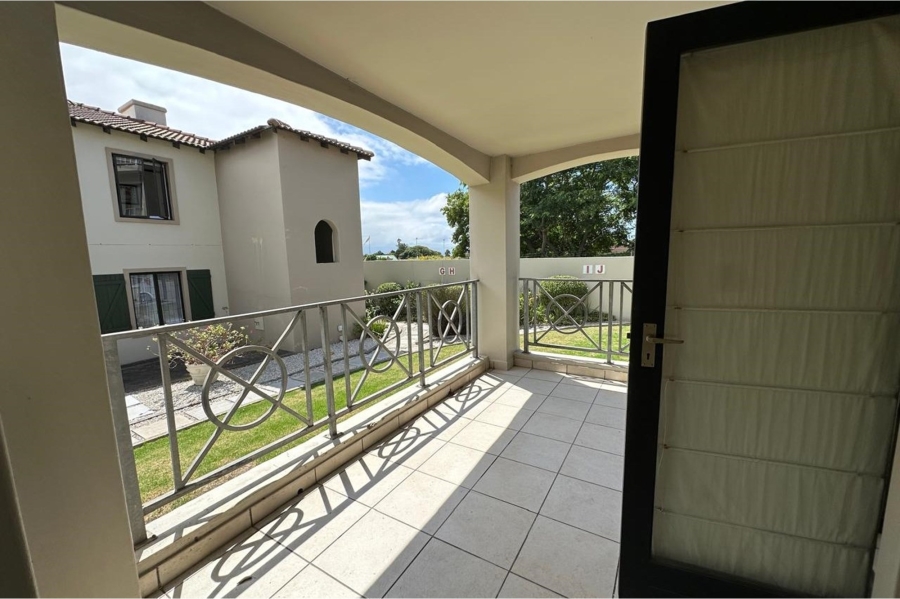 To Let 2 Bedroom Property for Rent in Bowtie Western Cape